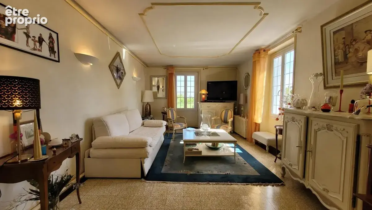  Maison en pierre avec grange et grand terrain paysagé de 2 100 m² à Péronville  - photo 5