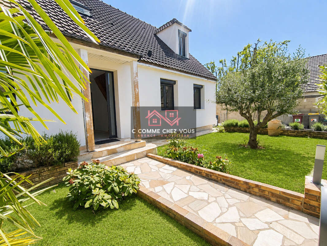 Maison à FERRIERES-EN-BRIE