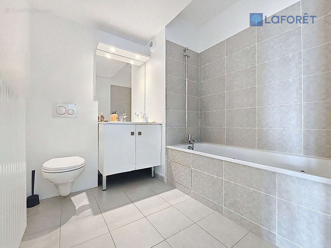 Appartement à SERRIS