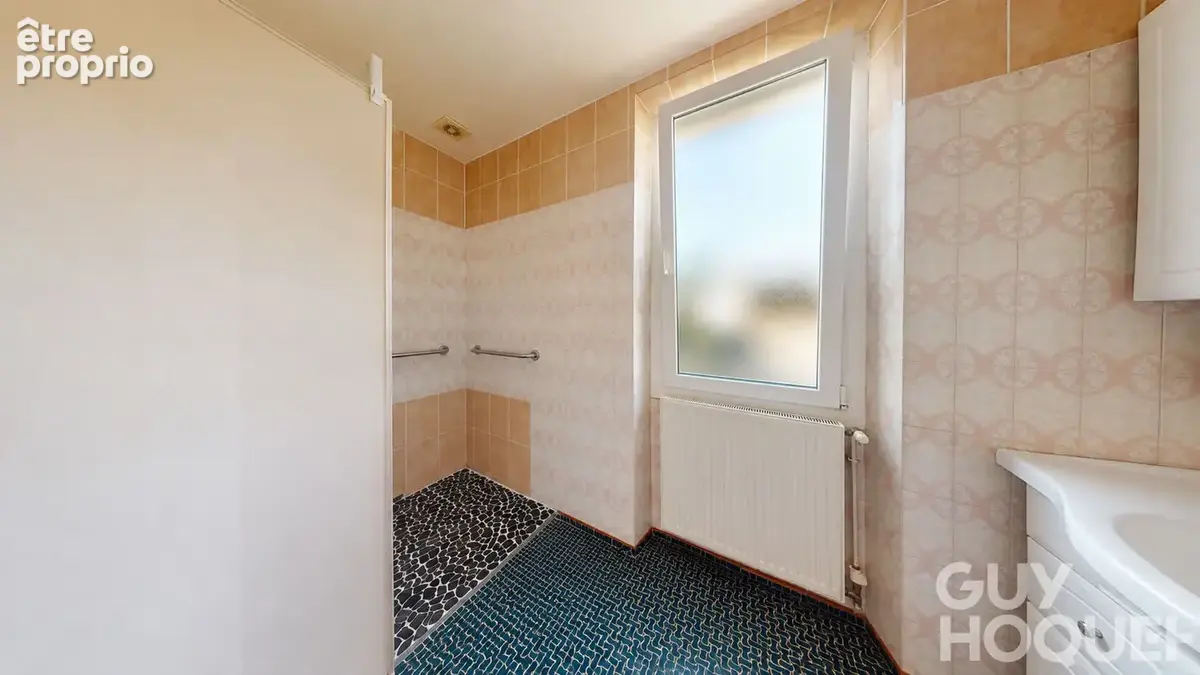 Maison familiale avec dépendances - photo 6