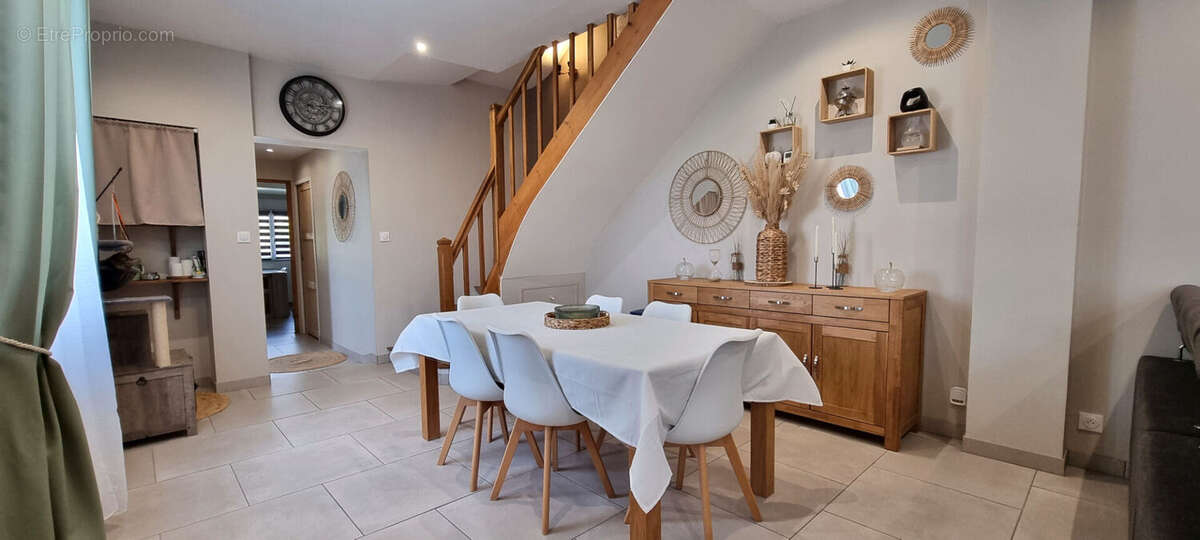 Maison à RIBECOURT-DRESLINCOURT