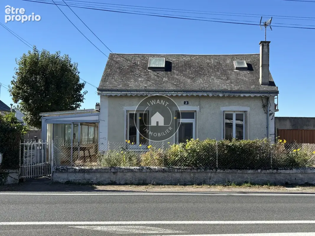 Maison à LONGUE-JUMELLES