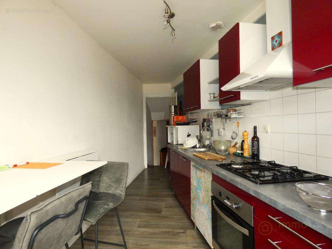 Maison 100 m² à Guingamp  - photo 6