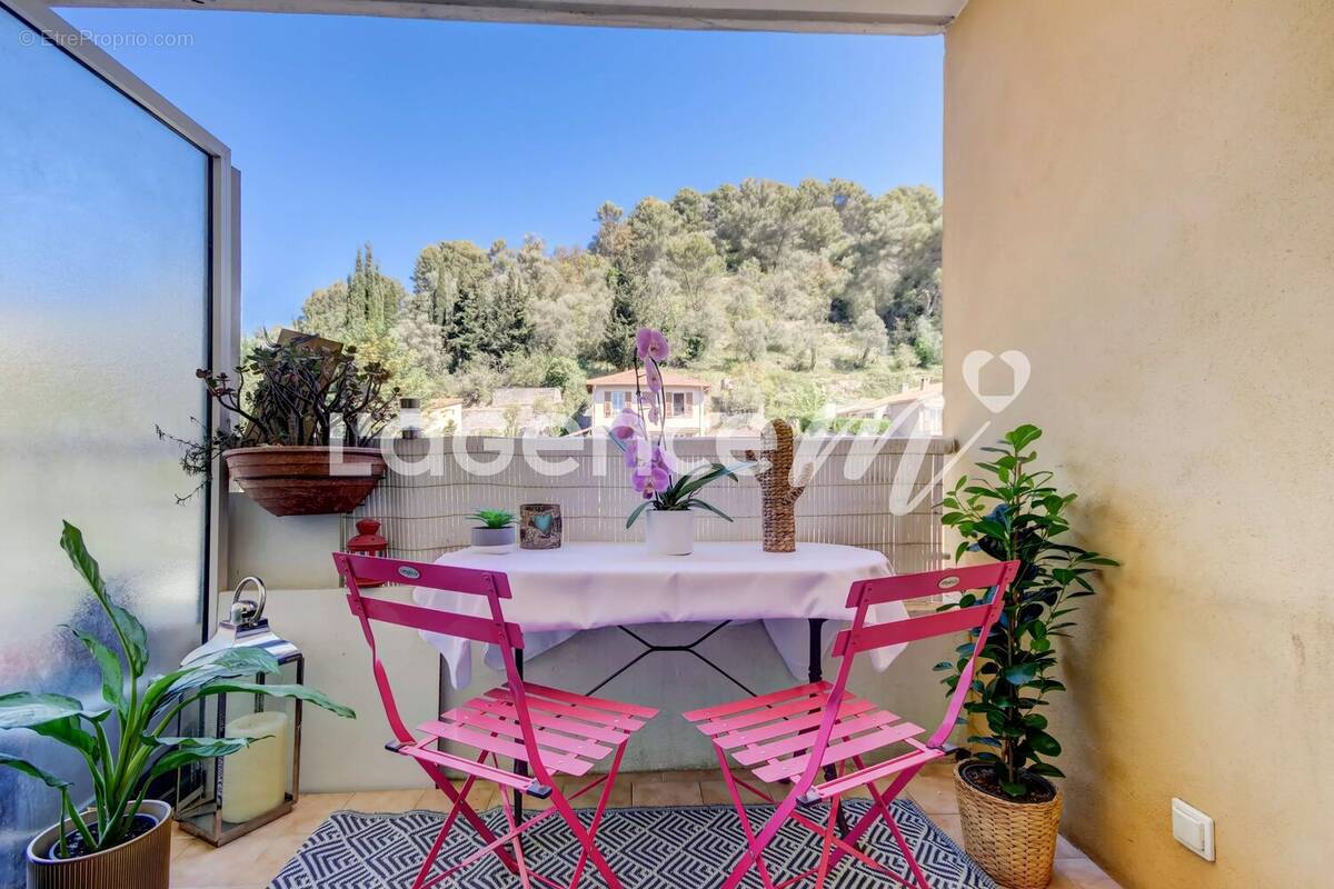Appartement à SAINT-ANDRE-DE-LA-ROCHE