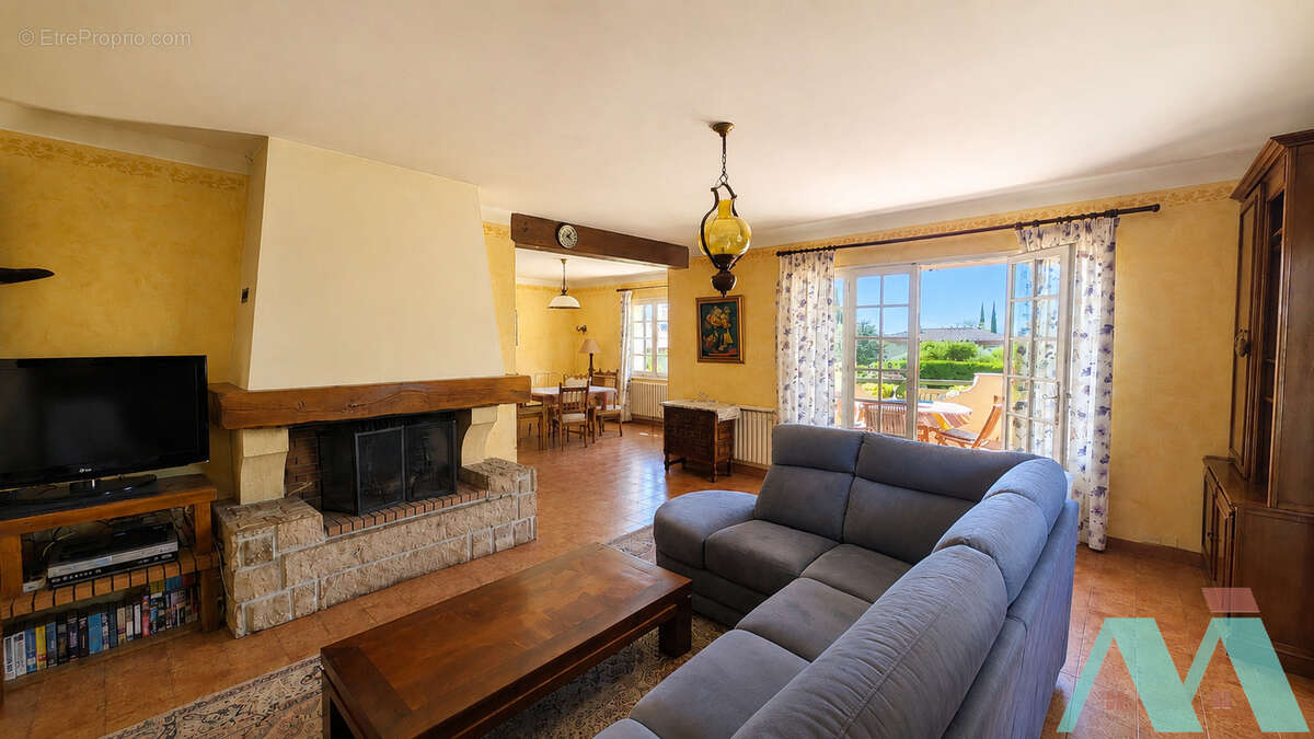 Maison à LA CADIERE-D'AZUR