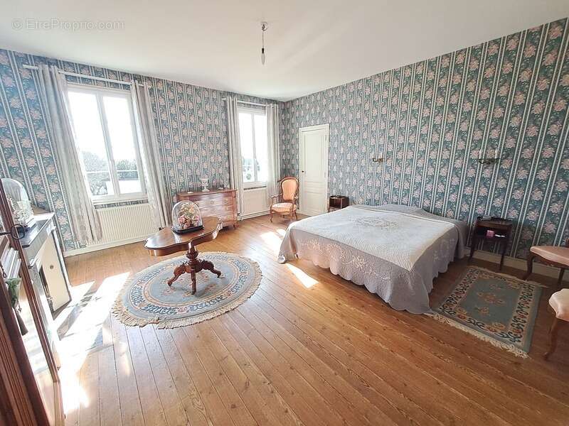 Maison à AUBIE-ET-ESPESSAS