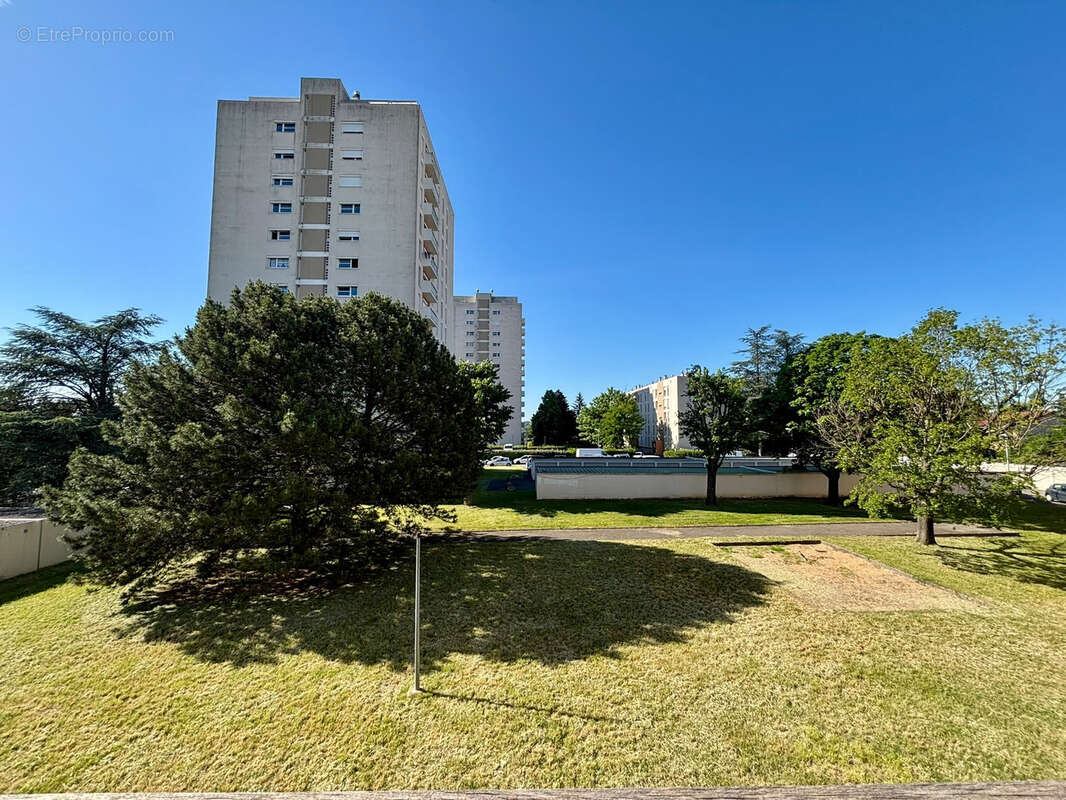 Appartement à SAINT-FONS