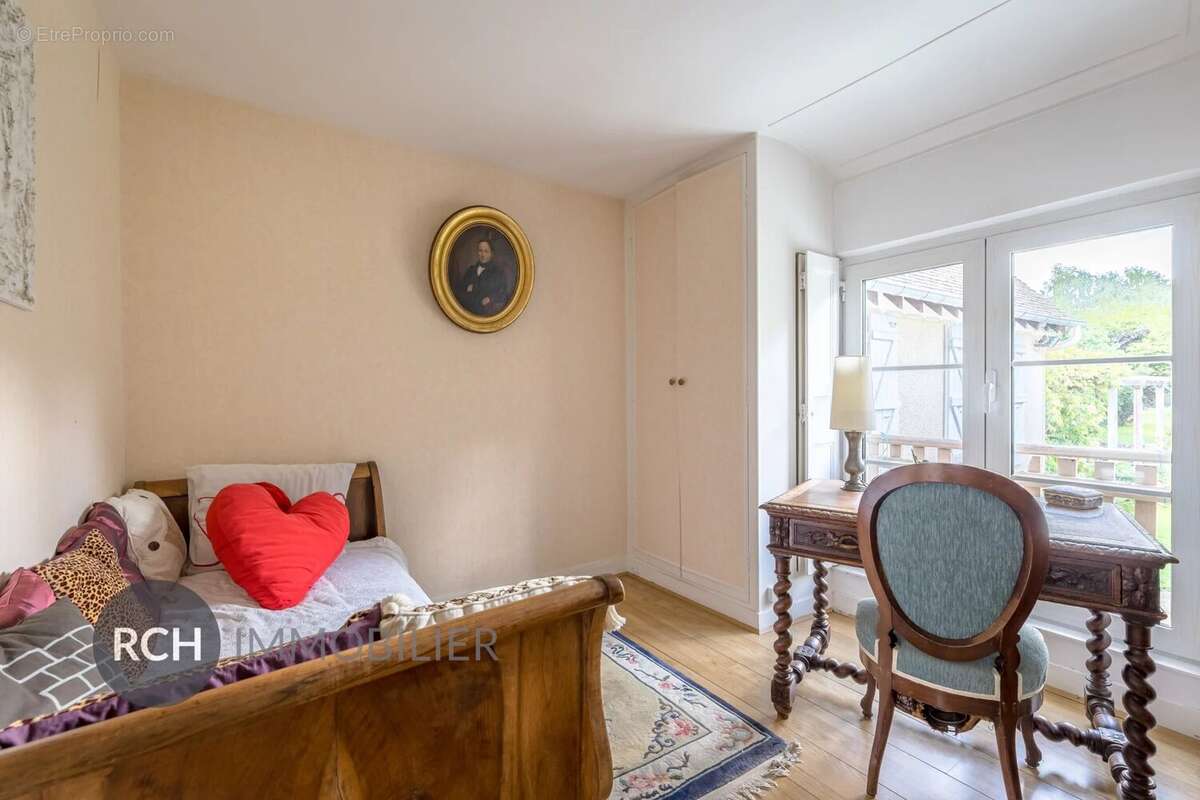 Maison à MONTFORT-L'AMAURY