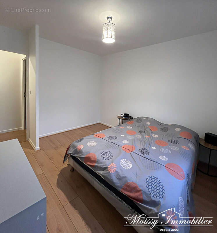 Appartement à MOISSY-CRAMAYEL