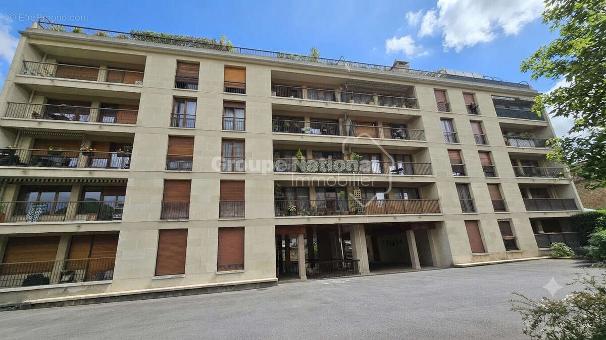 Appartement à VERSAILLES