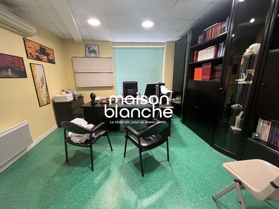 Commerce à PARTHENAY