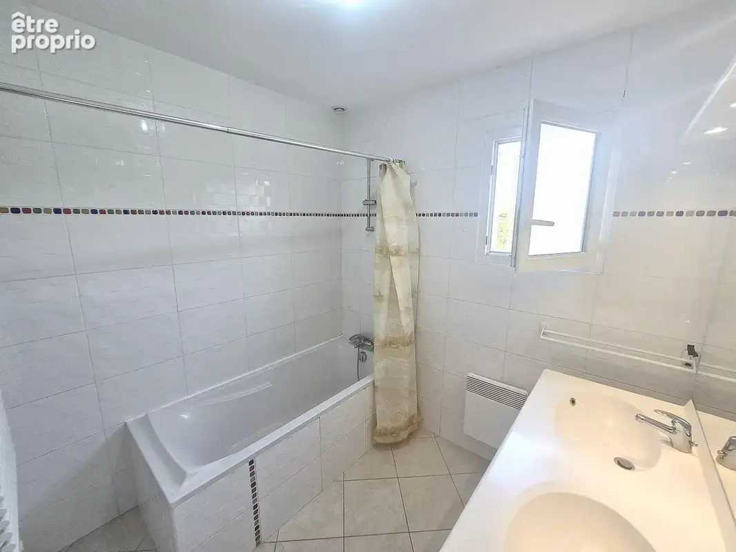 SOUAL, maison récente 114 m2 de plain pied - photo 3