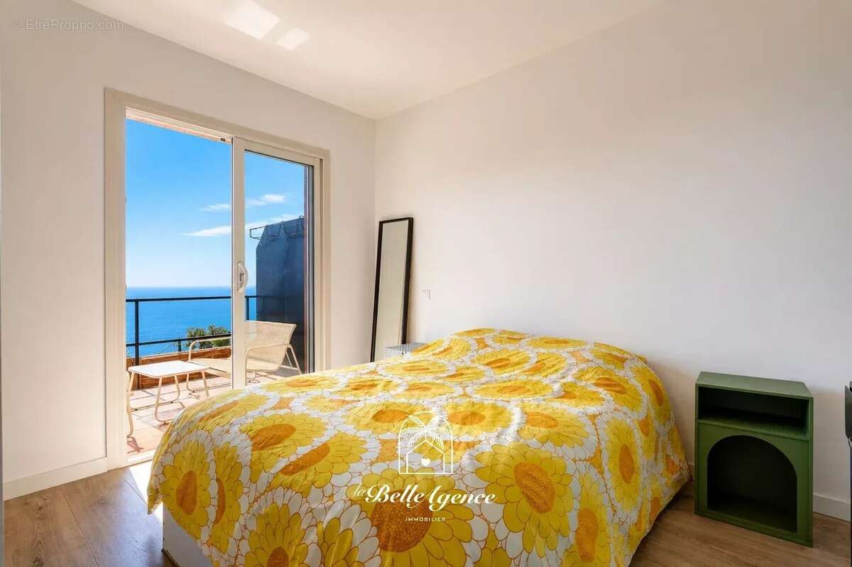Appartement à LA TURBIE