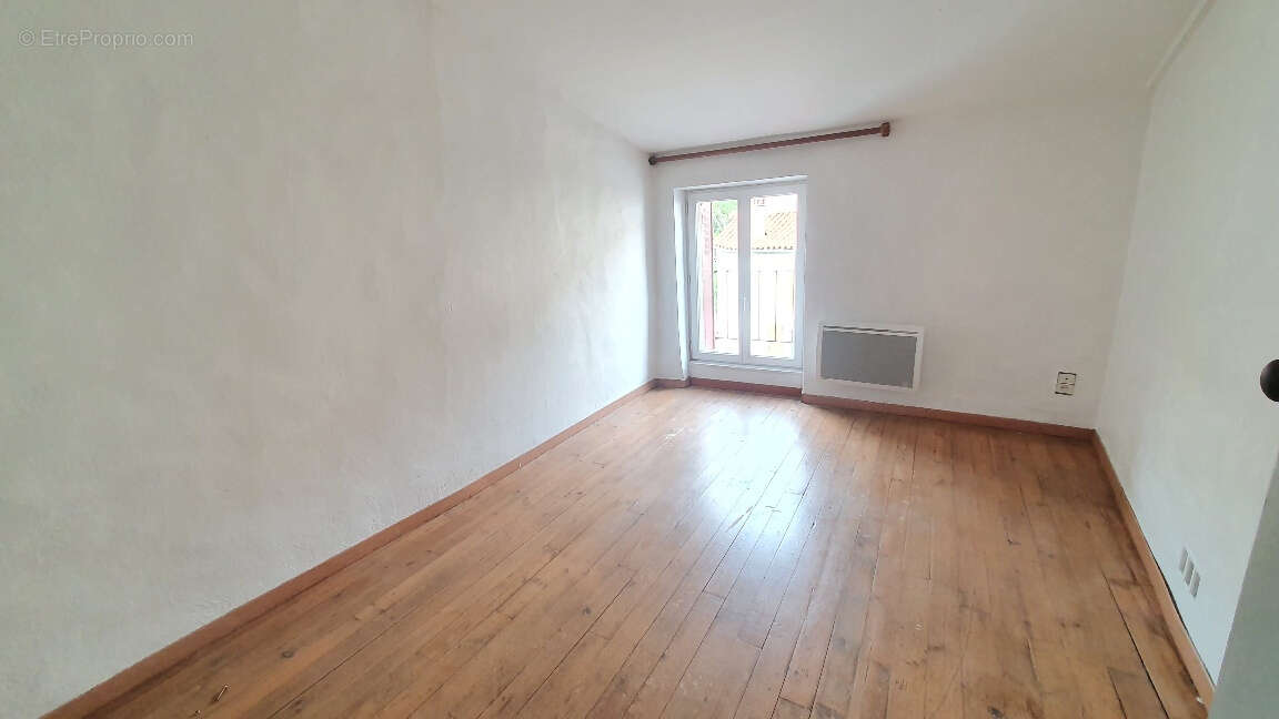 Appartement à SAINT-AFFRIQUE