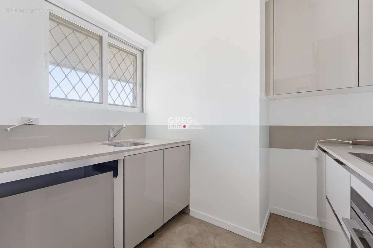 Appartement à VILLENEUVE-LOUBET