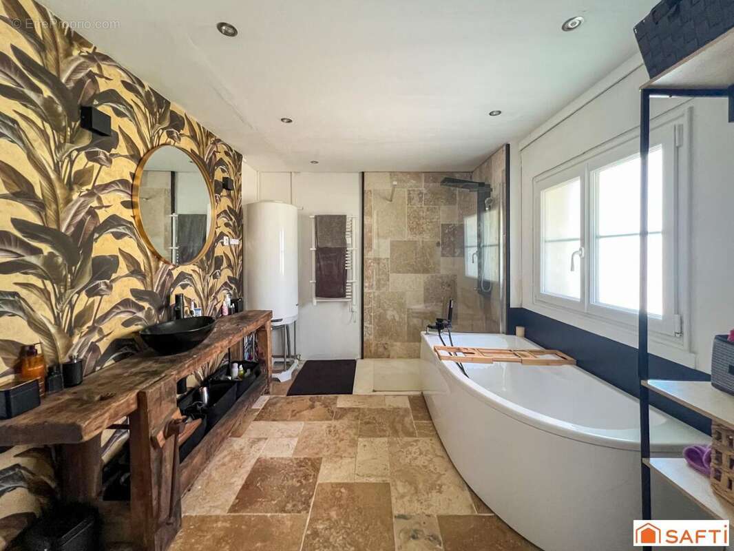 Photo 7 - Maison à BOURG