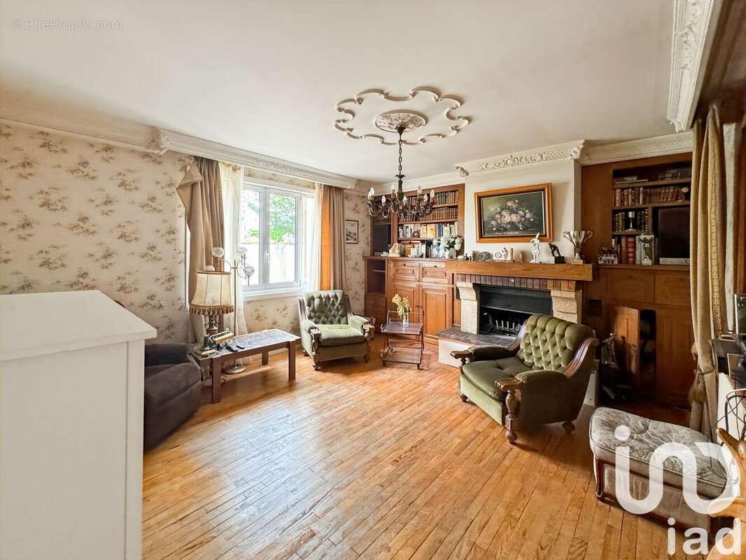 Photo 2 - Maison à SAINTE-GENEVIEVE-DES-BOIS