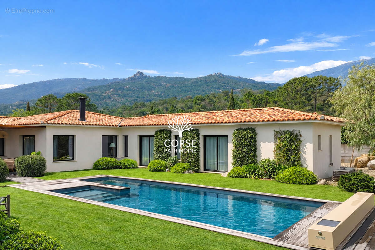 Maison à PORTO-VECCHIO