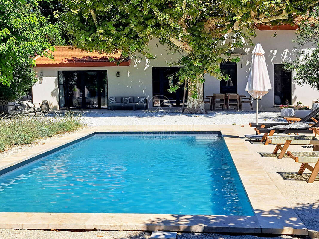 Maison de caractère des années 30, élégance contemporaine au coeur de la Provence - photo 2