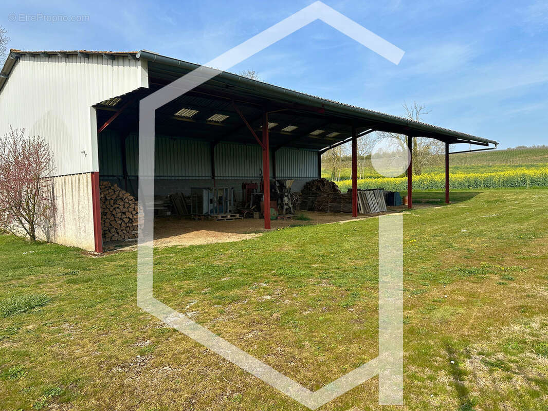 Maison à COSNE-COURS-SUR-LOIRE