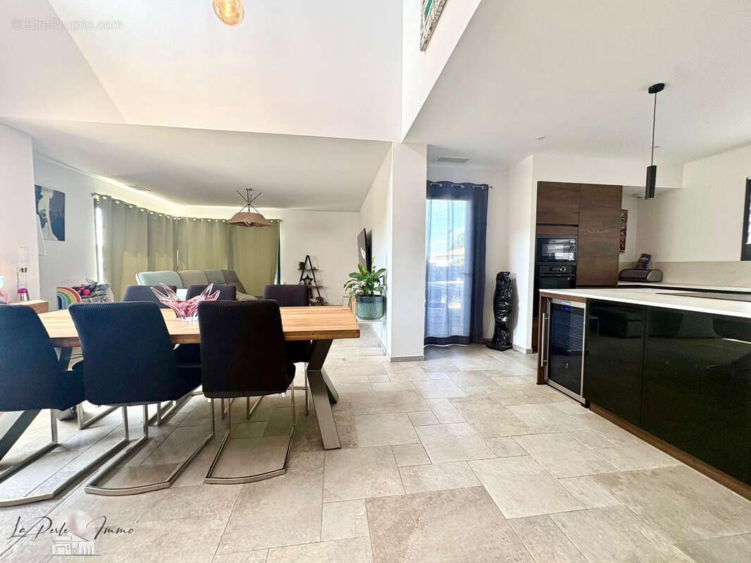 Magnifique Villa 4 faces contemporaine type F5 avec garage - photo 5
