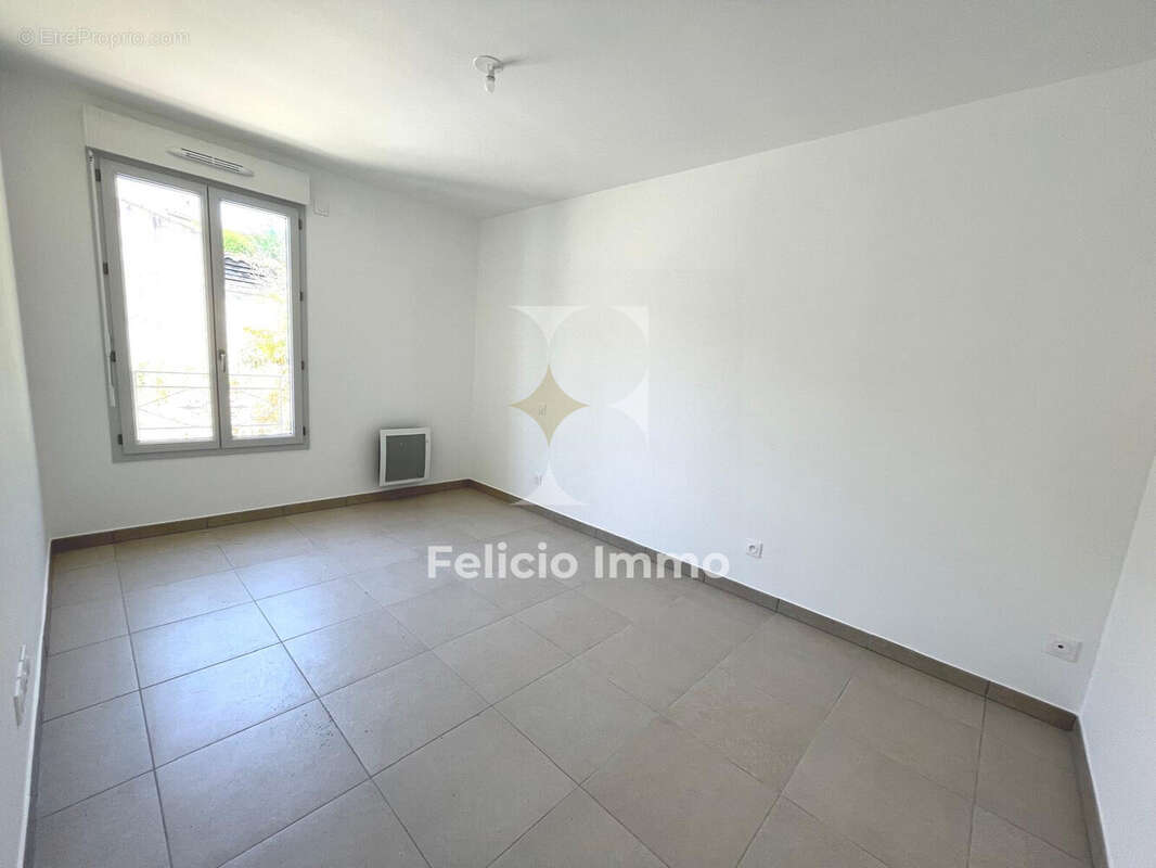 Appartement 61 m² à Le Rouret  - photo 8