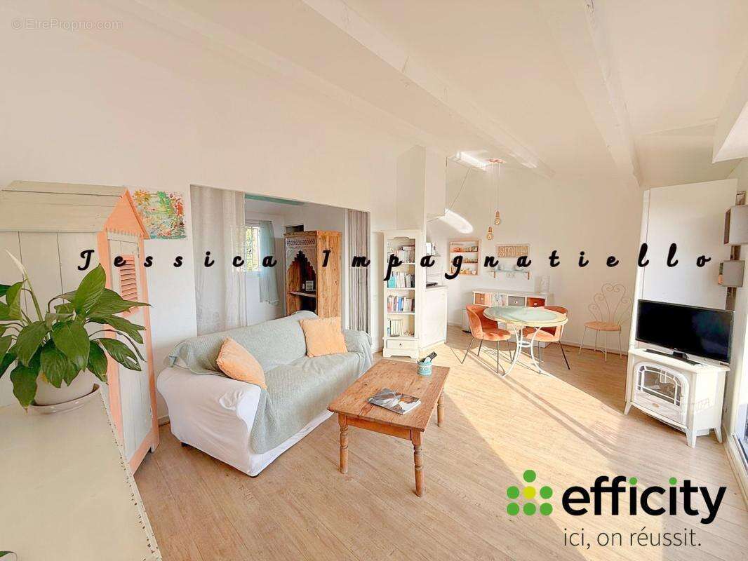 Appartement à CASSIS