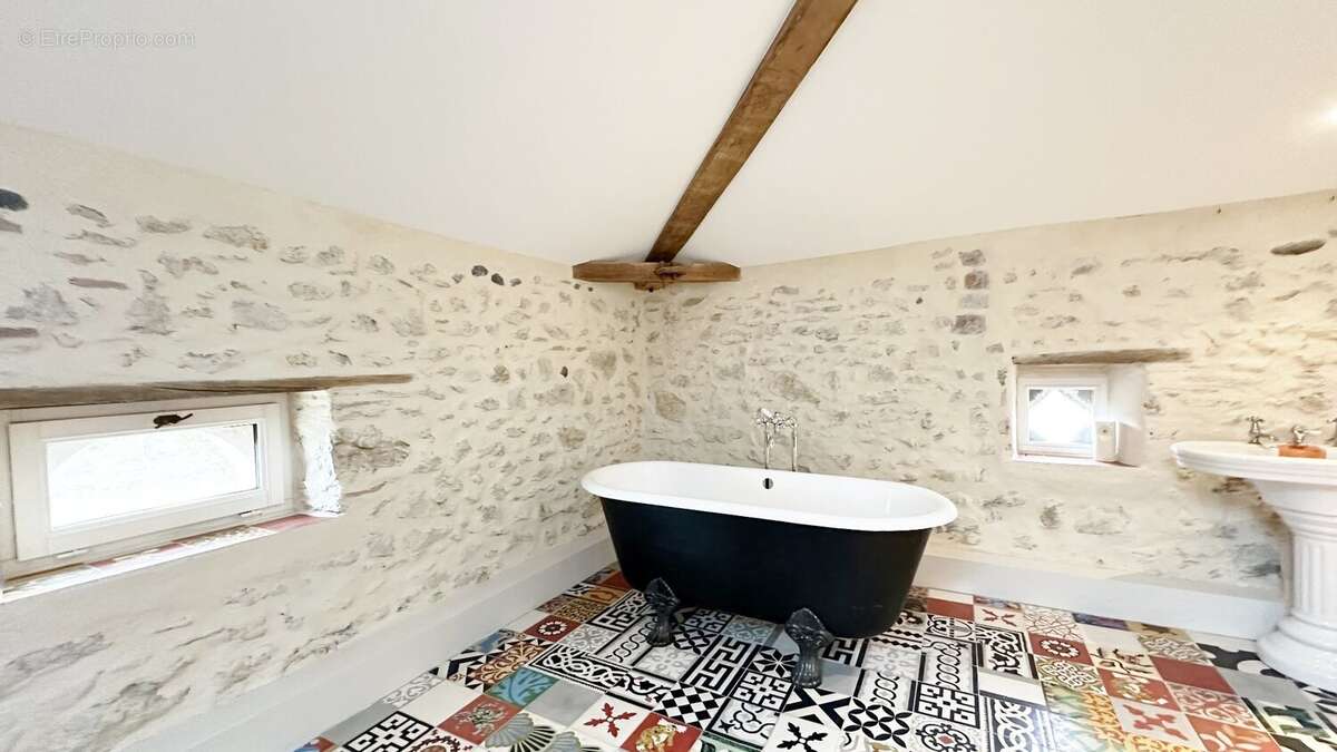 Maison à PEYREHORADE