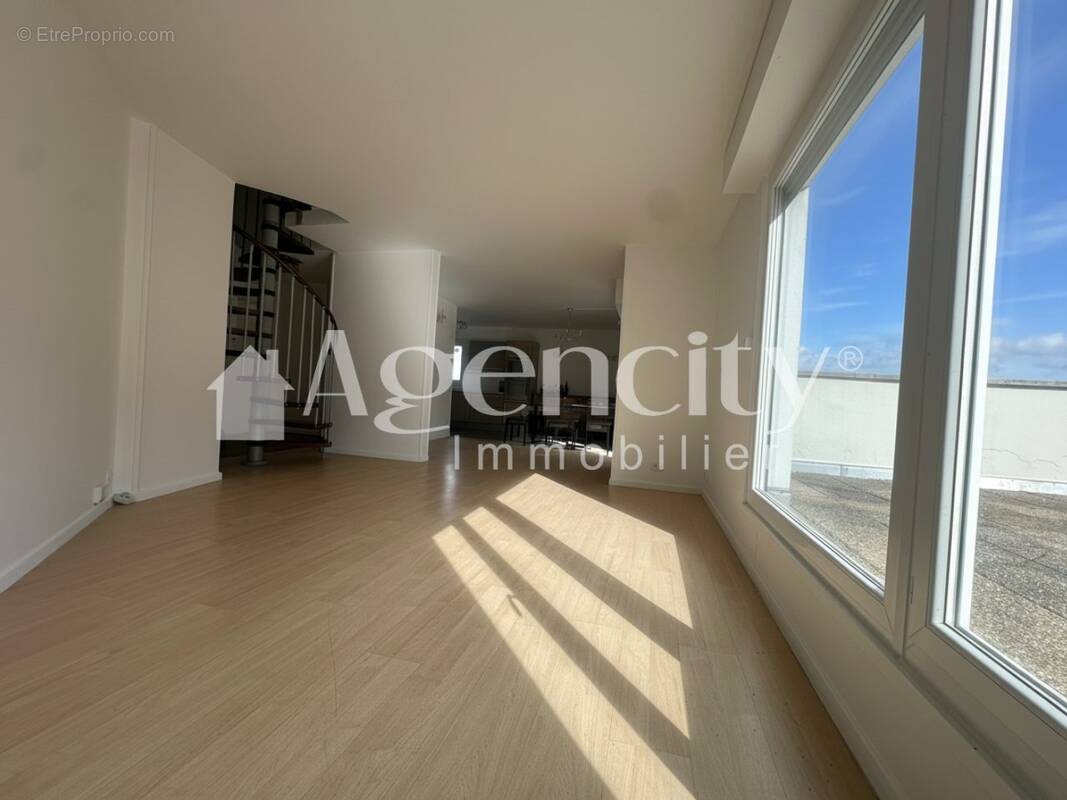 Appartement à CHAMPS-SUR-MARNE