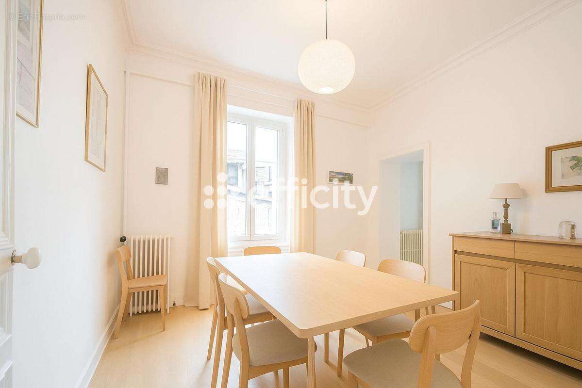 Appartement à NANTES