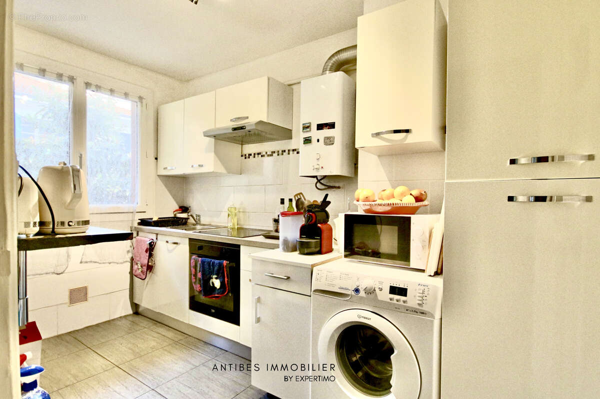 Appartement à VALLAURIS