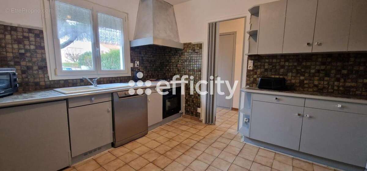 Maison à L'ISLE-D'ESPAGNAC