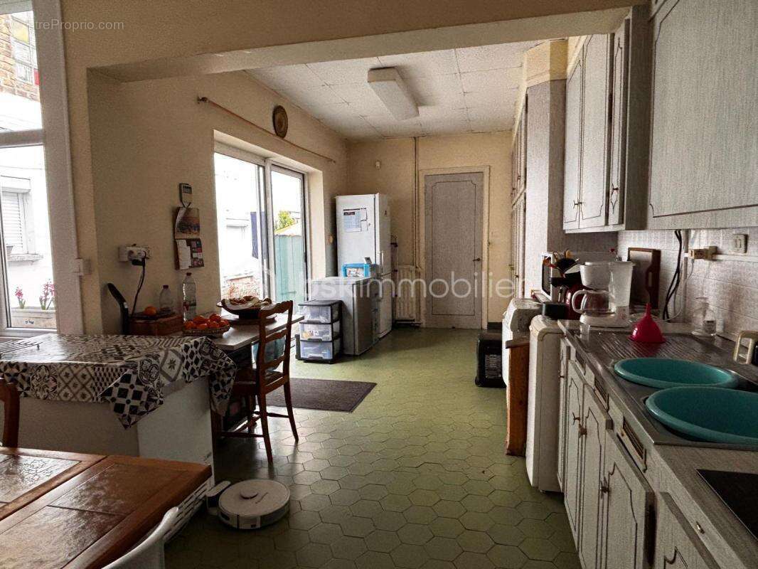 À Vendre : Maison de Ville avec Fort Potentiel – 115m² environ - photo 5