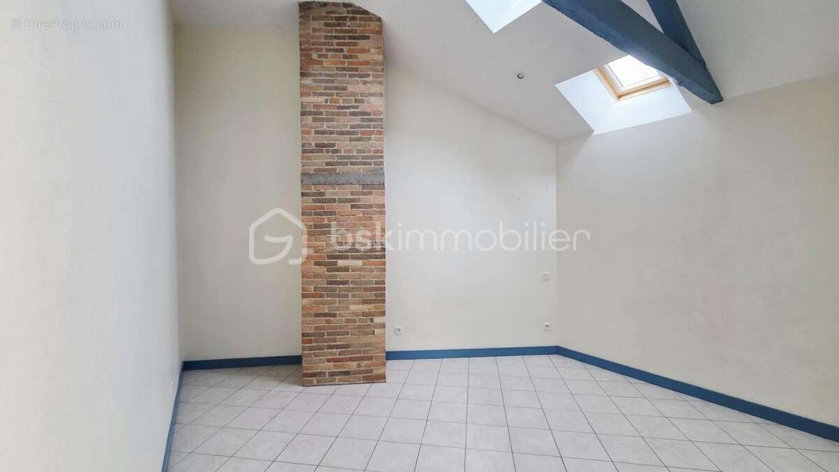 Appartement à FOUGERES