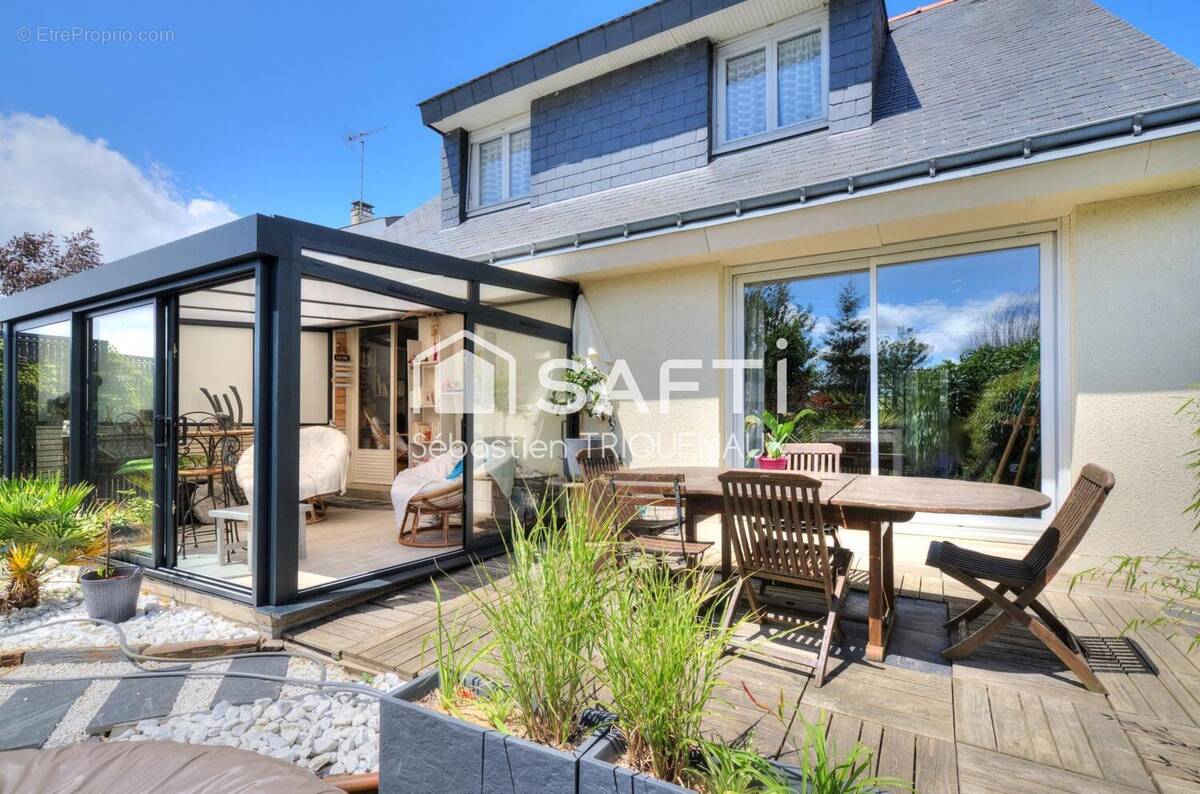 Photo 1 - Maison à MONTREUIL-JUIGNE