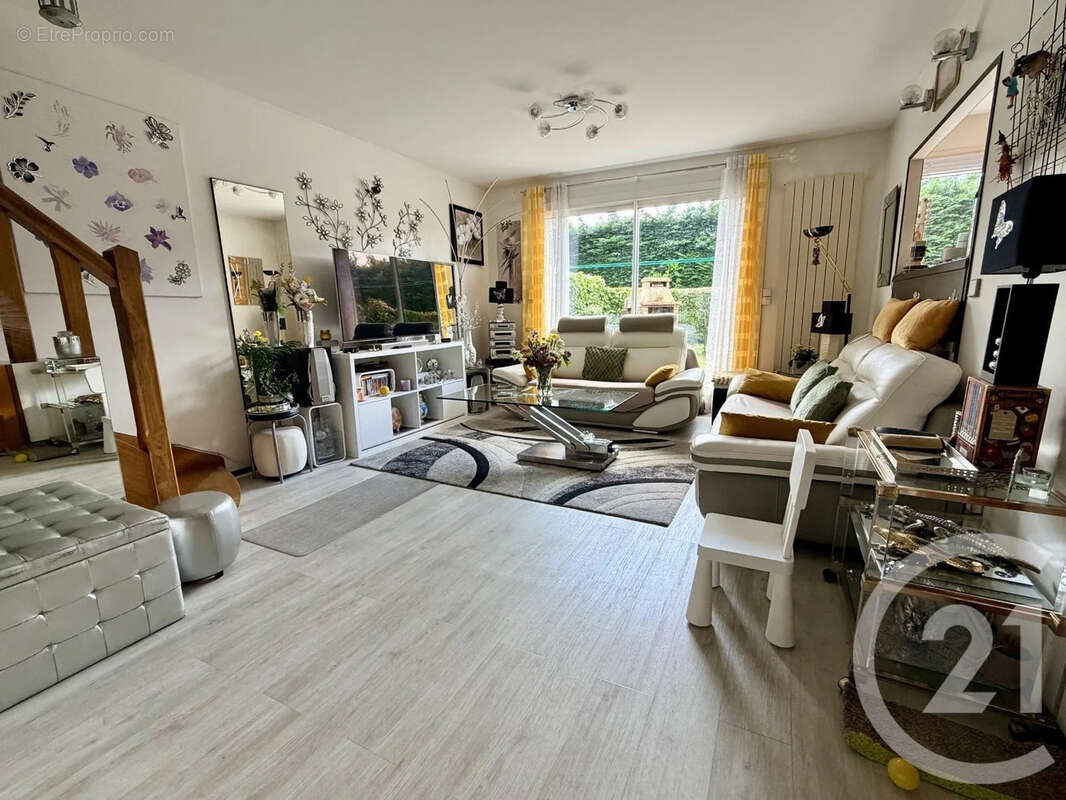 Appartement à THORIGNY-SUR-MARNE