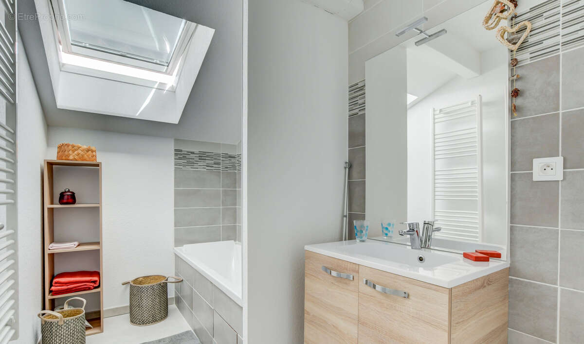 Appartement à SAINT-LOUP-CAMMAS