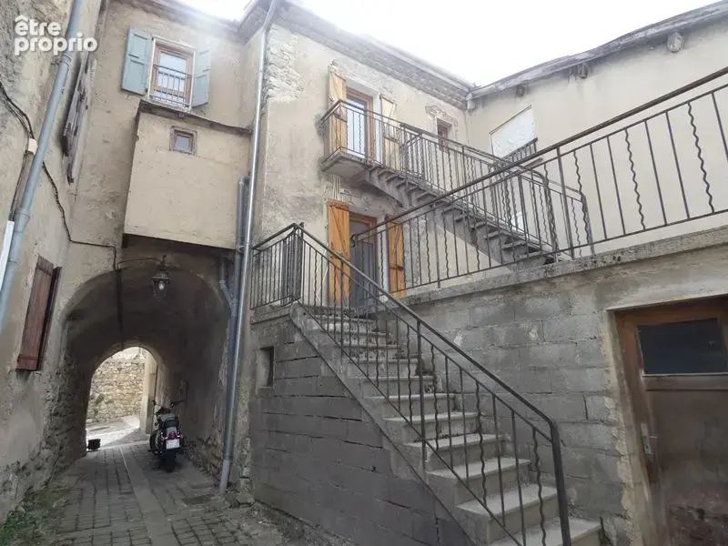 Maison à ASPRES-SUR-BUECH