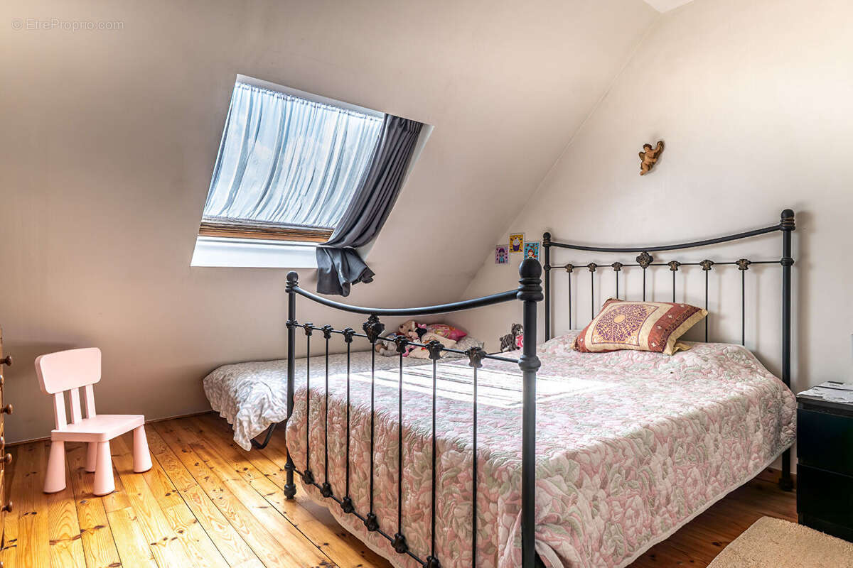 Maison à CHENNEVIERES-SUR-MARNE