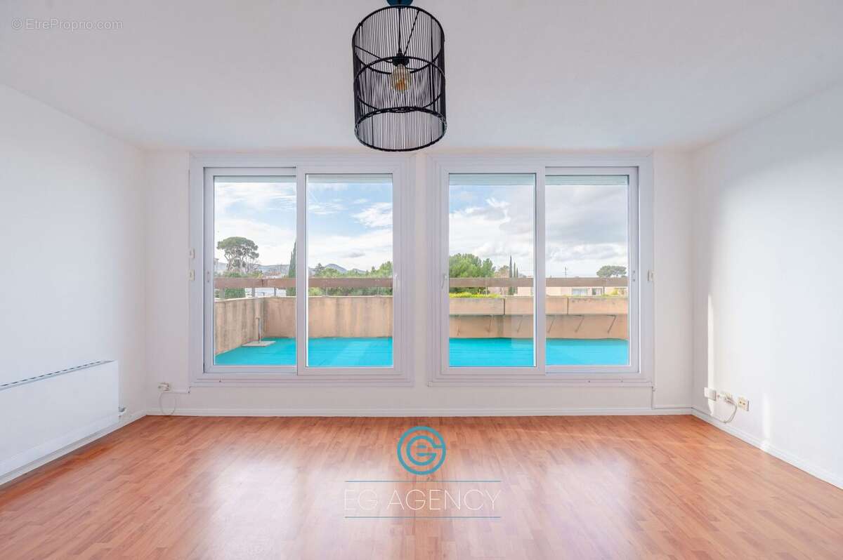 Appartement à MARSEILLE-9E