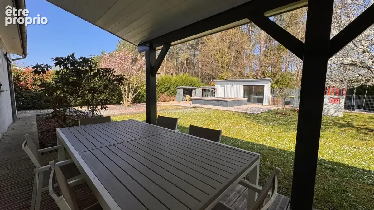 Villa bois en lisiere de forêt avec piscine et jacuzzi - photo 3
