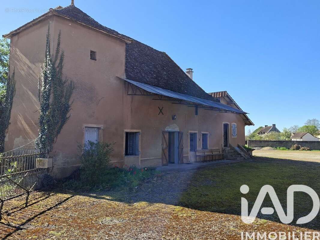 Maison 93 m² à Fretterans  - photo 2