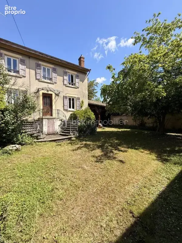 Maison d'exception avec terrain et dépendances - photo 1