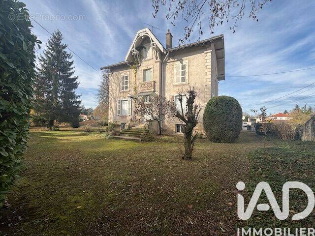 Photo 1 - Maison à CHATEL-SUR-MOSELLE