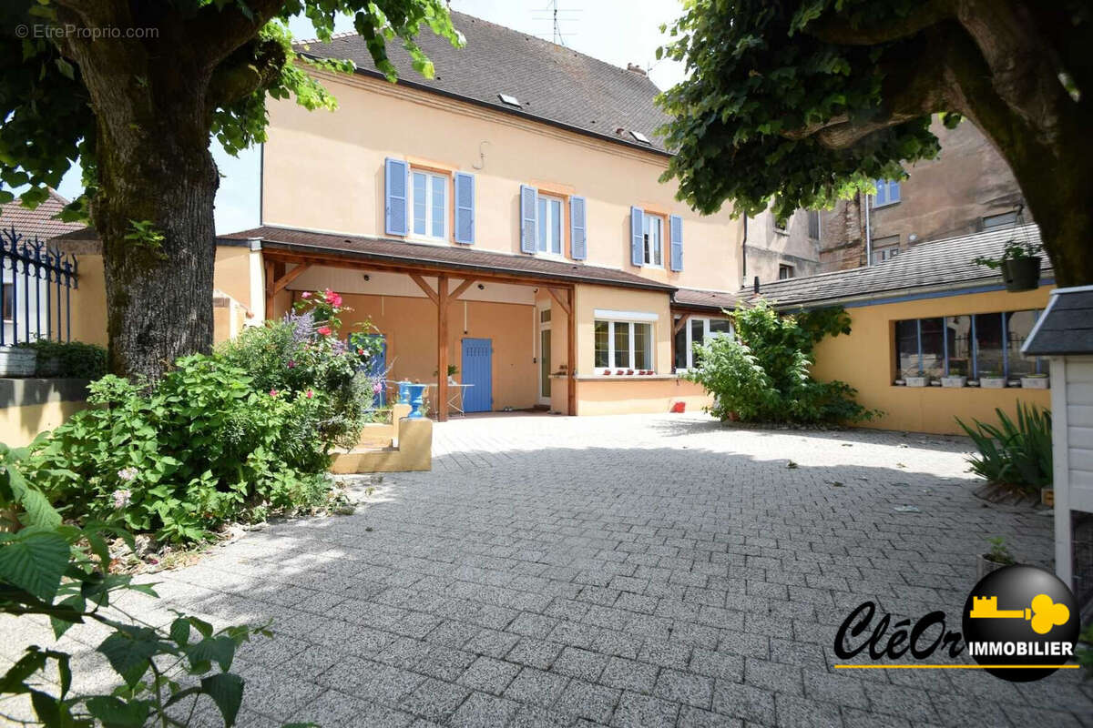 Maison à SAINT-JEAN-DE-LOSNE