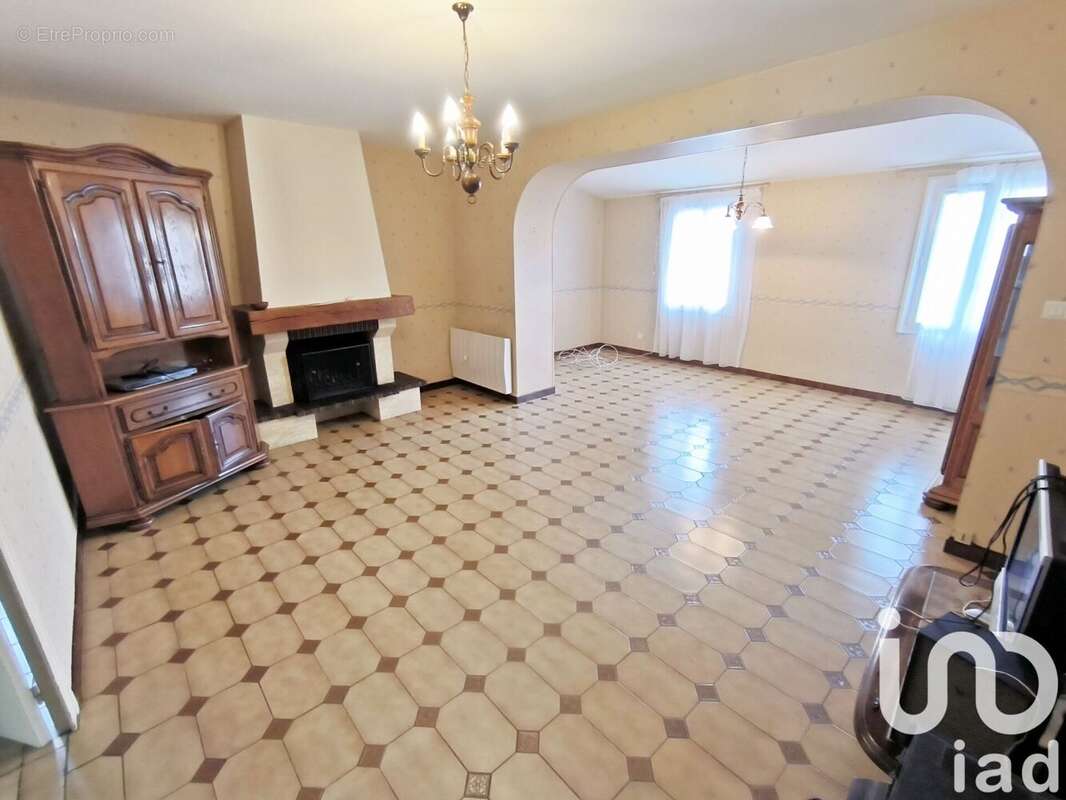 Photo 3 - Maison à MONTOURNAIS