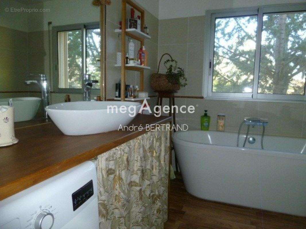 Maison à COLOMBIERS