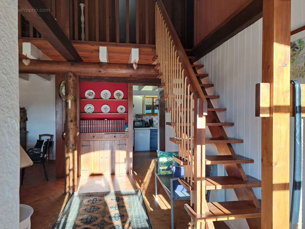 Maison à LE CHAMBON-SUR-LIGNON