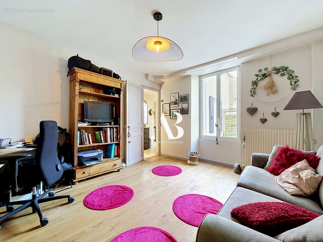 Maison à ECHOUBOULAINS
