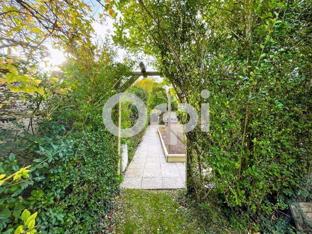 Maison à MARCILLY-LA-CAMPAGNE